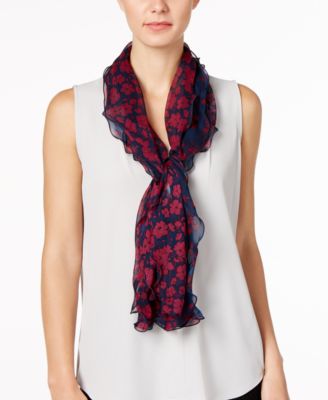 Women-Accessories:  Umbrellas, Hats, Scarves, Gloves, Belts, MORE