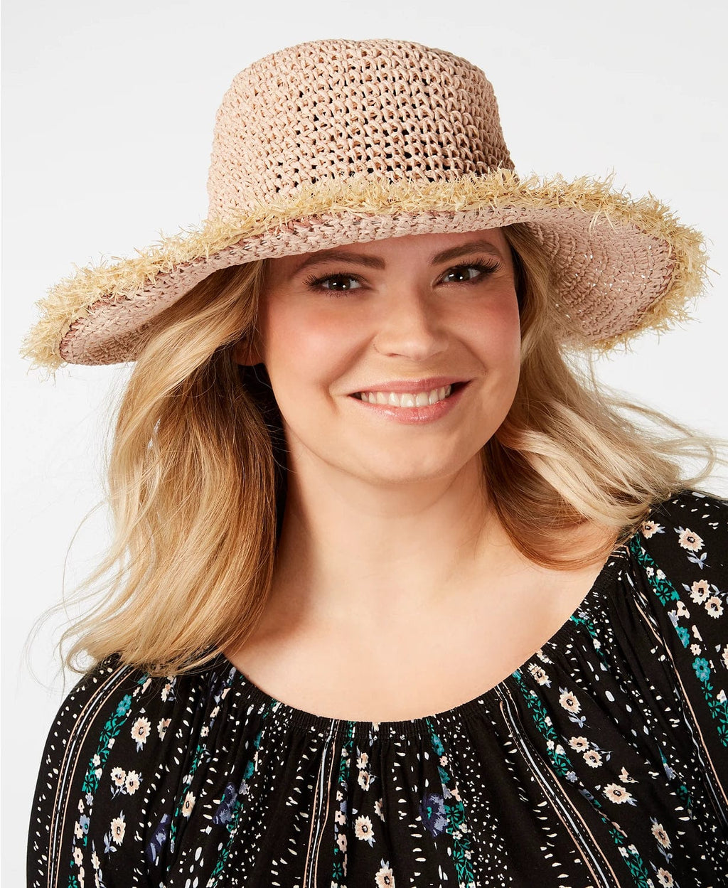 macys-apparel-accessories-  display picture 3